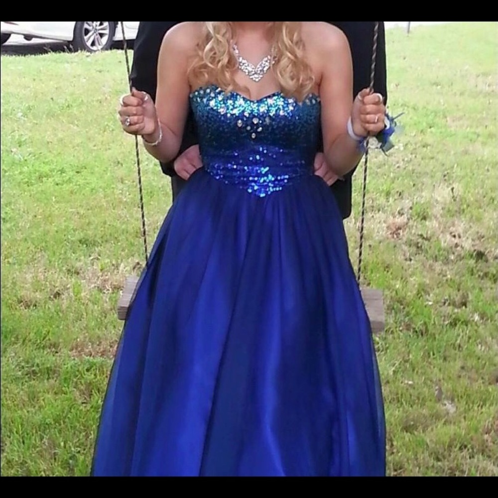Prom dress